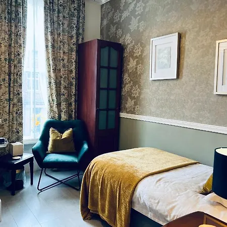 Ashleigh House