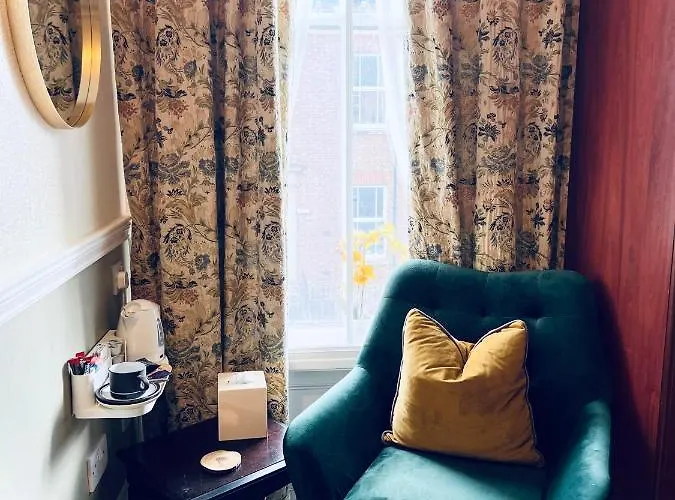 Guest house Ashleigh House *