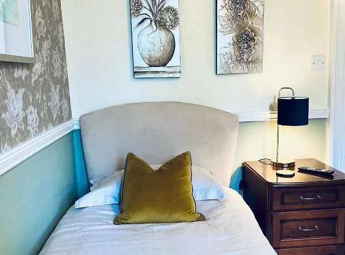 Guest house Ashleigh House