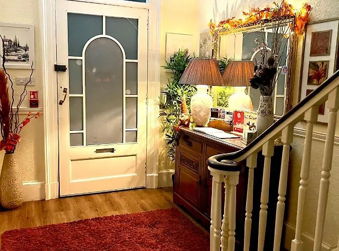 Guest house Ashleigh House *