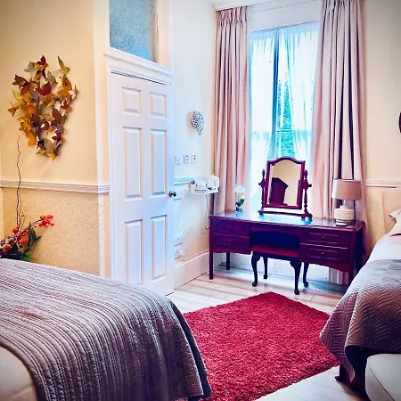 Ashleigh House بيت ضيافة