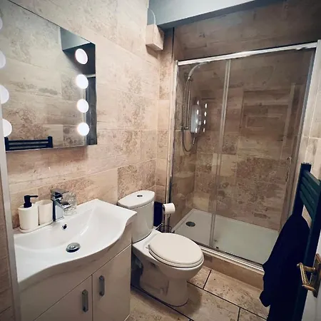 Ashleigh House بيت ضيافة